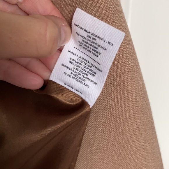 Oak + Fort cropped blazer - Picture 7 of 7